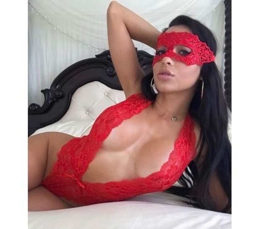 Ravissante Lulu sexy